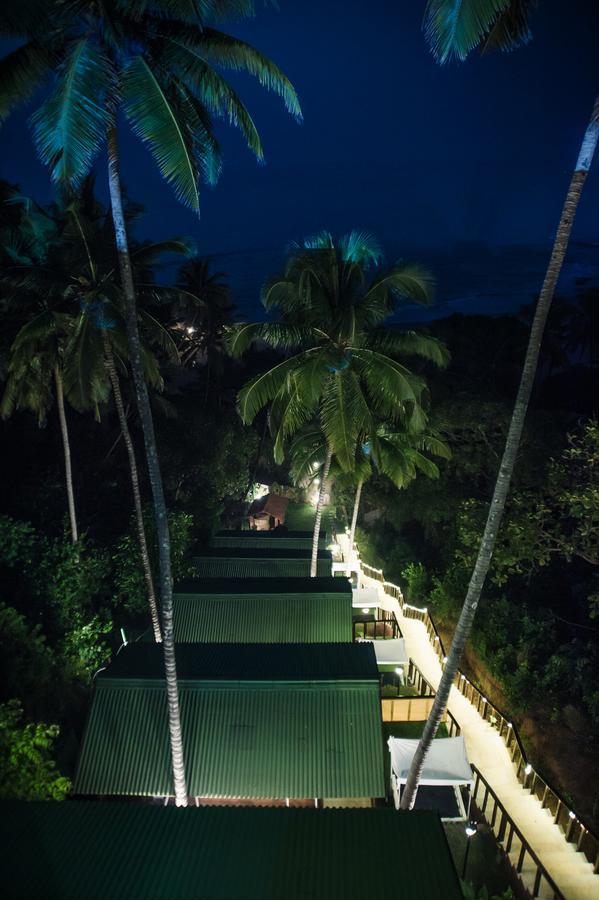 Aria Beach Resort 瓦加托 外观 照片