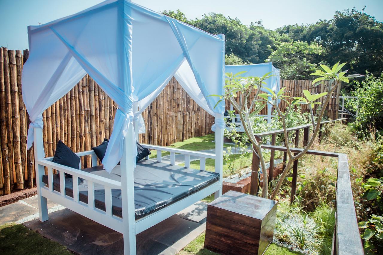 Aria Beach Resort 瓦加托 外观 照片