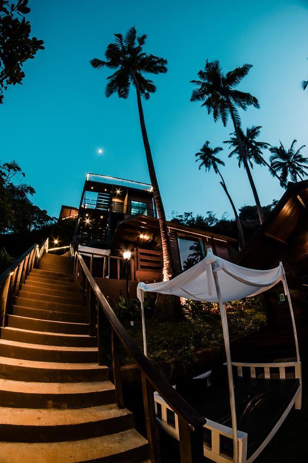Aria Beach Resort 瓦加托 外观 照片