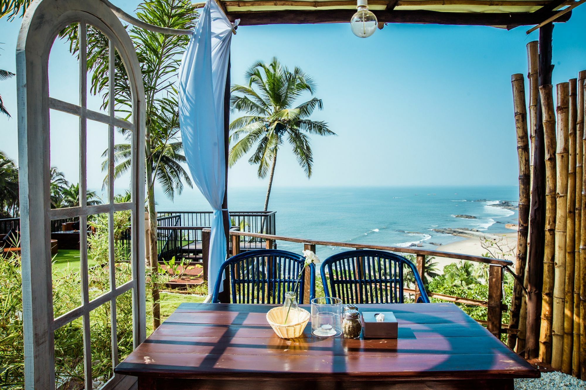 Aria Beach Resort 瓦加托 外观 照片