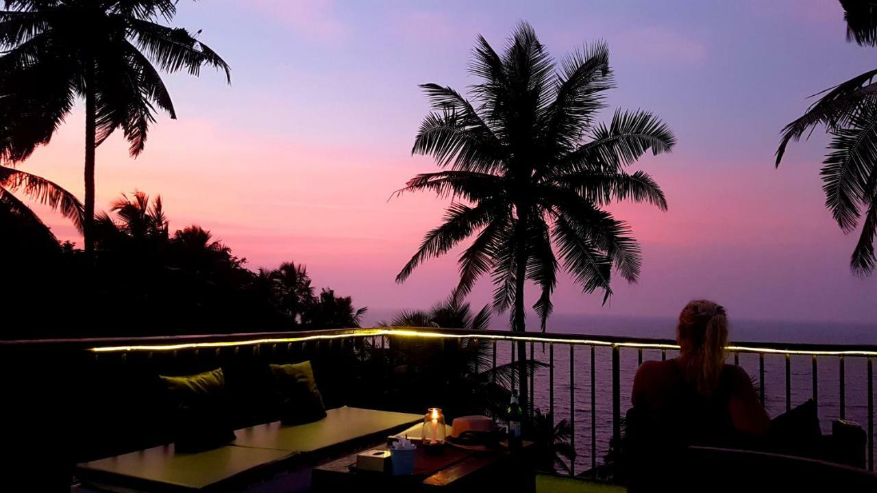 Aria Beach Resort 瓦加托 外观 照片
